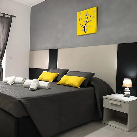 Bed and Breakfast Dunant House
