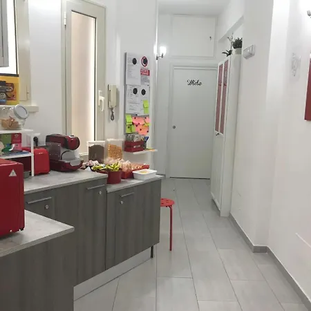 Bed and Breakfast Dunant House 3*